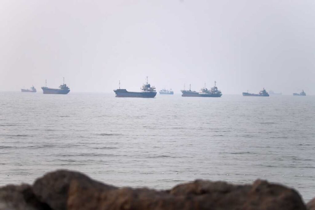 Strait of Hormuz News
